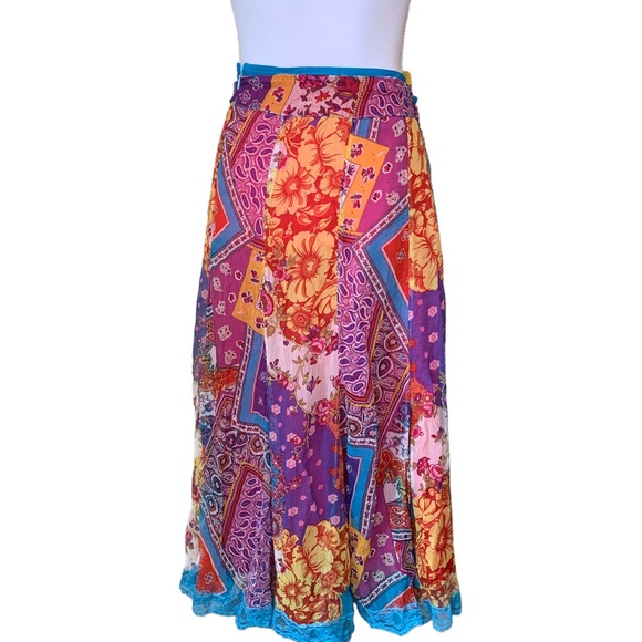 GEFF GALLANO SILK LACE FLORAL SPRING MAXI SKIRT - Picture 4 of 14